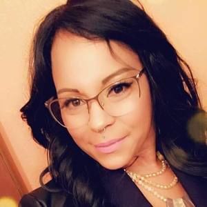 Meet your Posher, Noelia